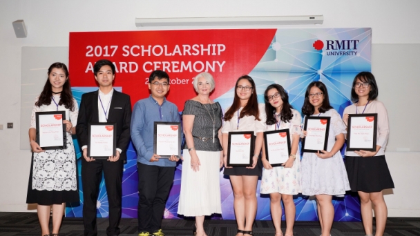 Đại học RMIT trao hơn 33 tỷ đồng học bổng năm 2017